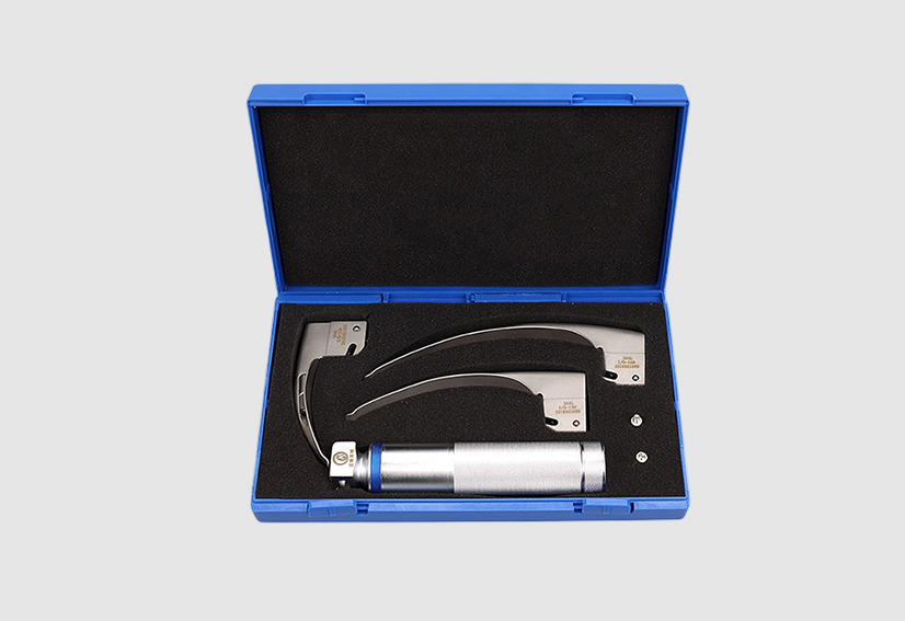 fiber optic laryngoscope use